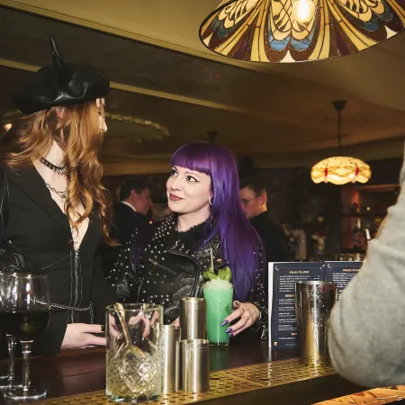 Sabrage - Gallery 2 - Bar